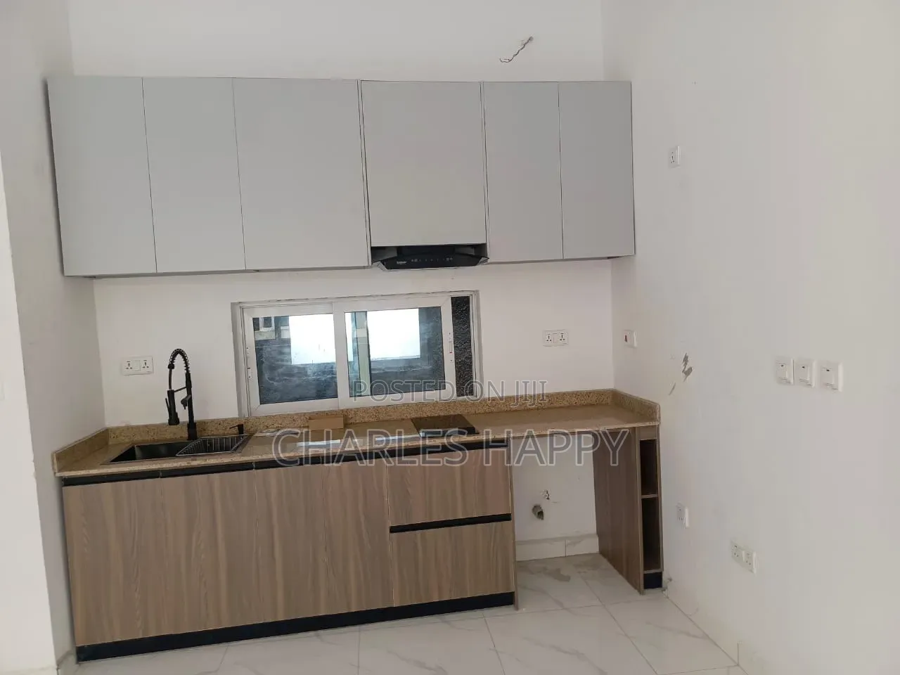 2bdrm Apartment in Salem Ikate, Lekki Phase 2 for sale in Lekki Phase 2