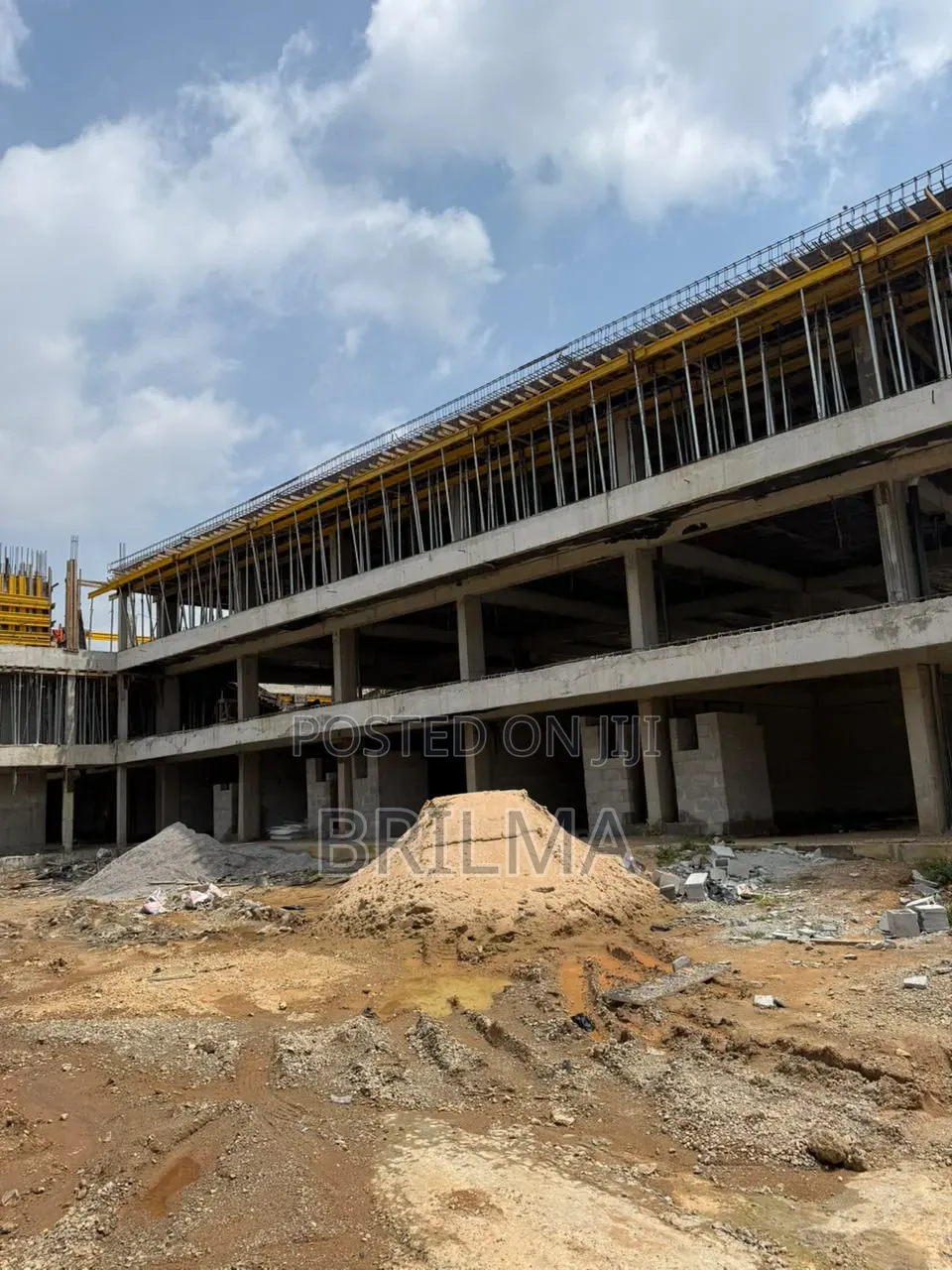 40Sqm Office and Shop Space in Wuse 2 for Sale in Wuse 2