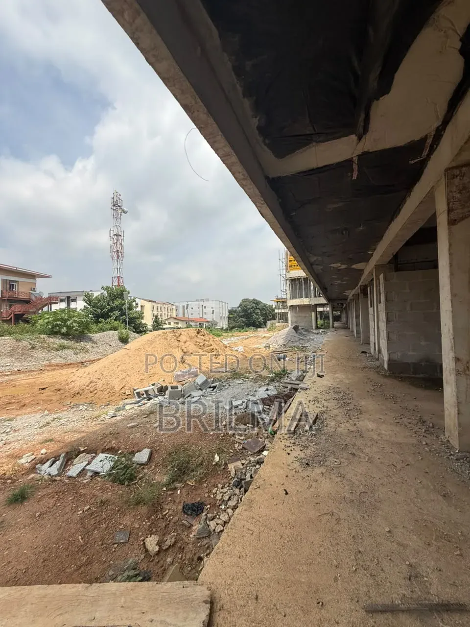 40Sqm Office and Shop Space in Wuse 2 for Sale in Wuse 2