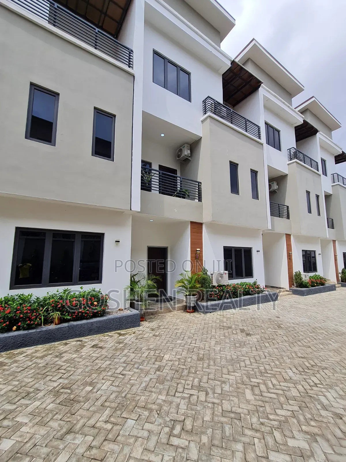 Furnished 4bdrm Townhouse/Terrace in Jahi for sale in Jahi