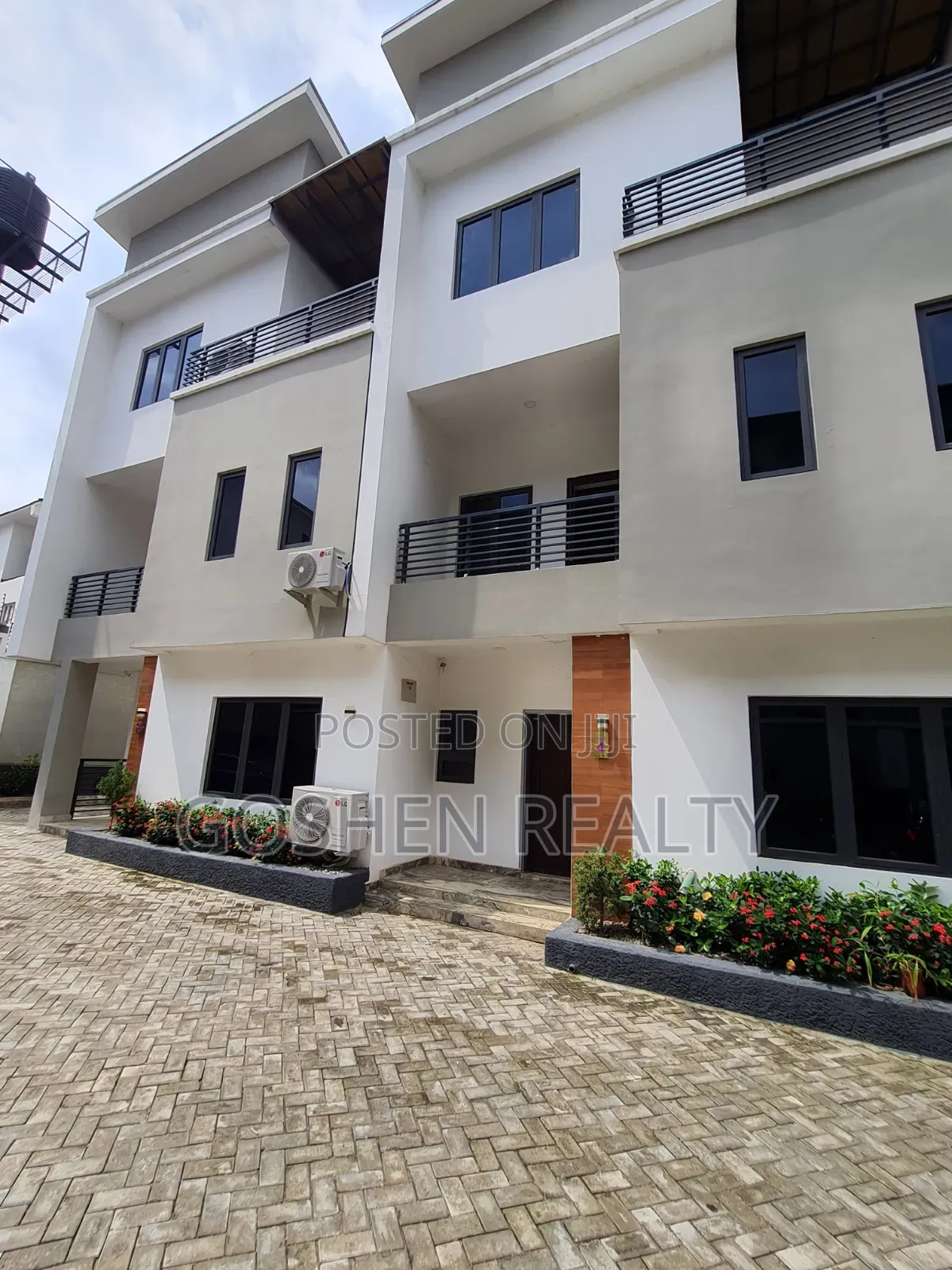 Furnished 4bdrm Townhouse/Terrace in Jahi for sale in Jahi