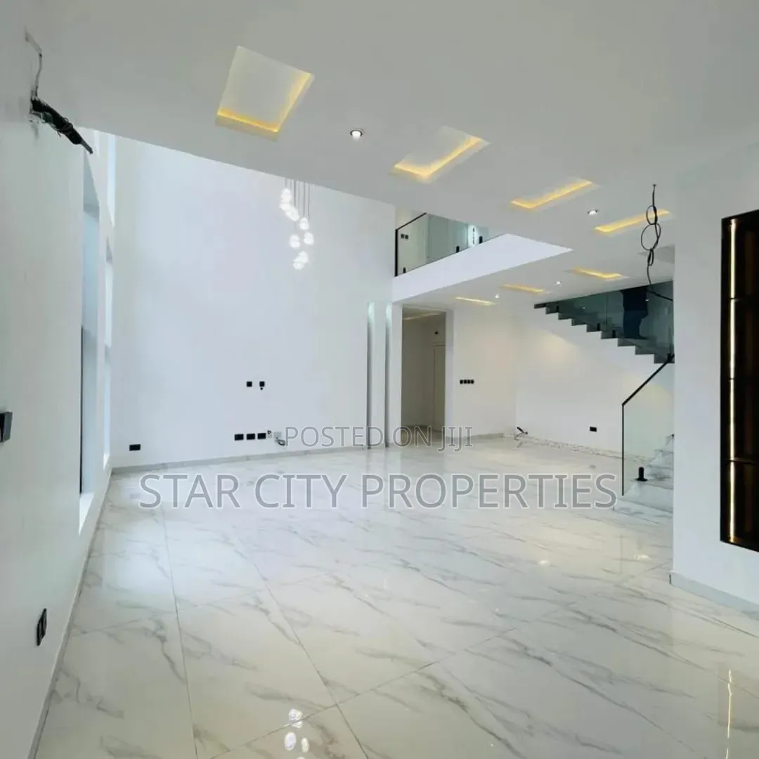 5bdrm Duplex in Lakeview 2 Estate for sale in Lekki Expressway