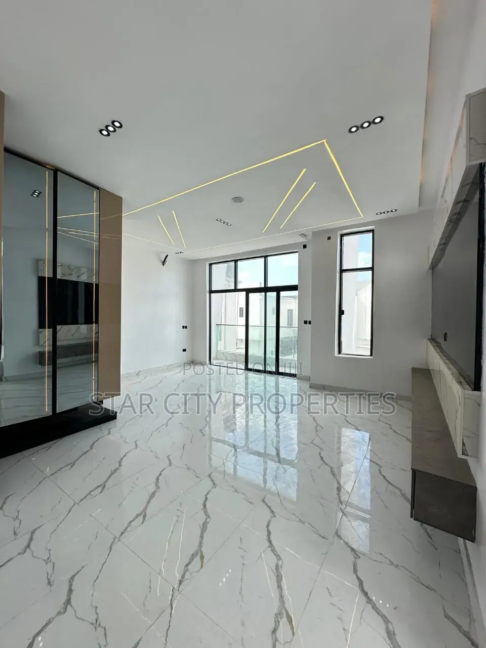 4bdrm Duplex in Lekki Lagos for sale in Lekki Expressway