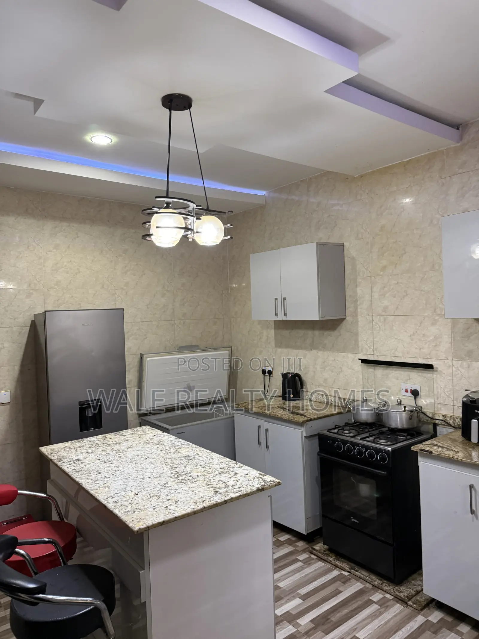 Furnished 4bdrm Townhouse / Terrace in Dantata, Life Camp for rent in Life Camp