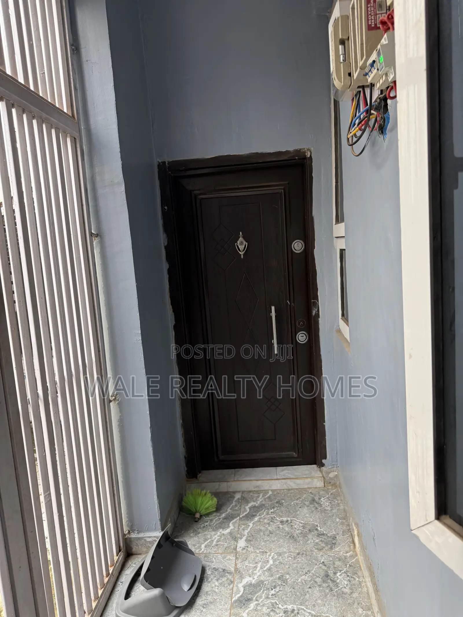 Furnished 4bdrm Townhouse / Terrace in Dantata, Life Camp for rent in Life Camp