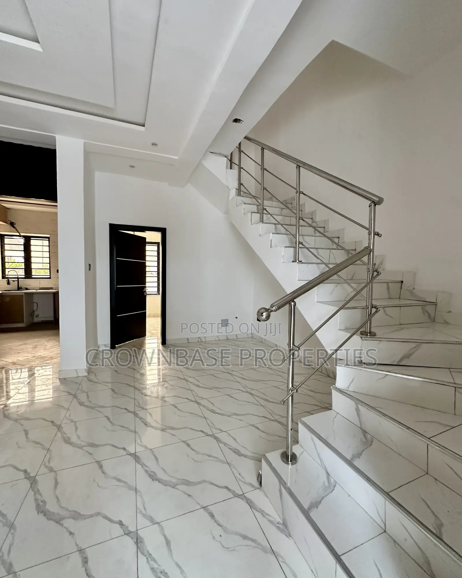 4bdrm Duplex in Ogombo for sale in Ogombo