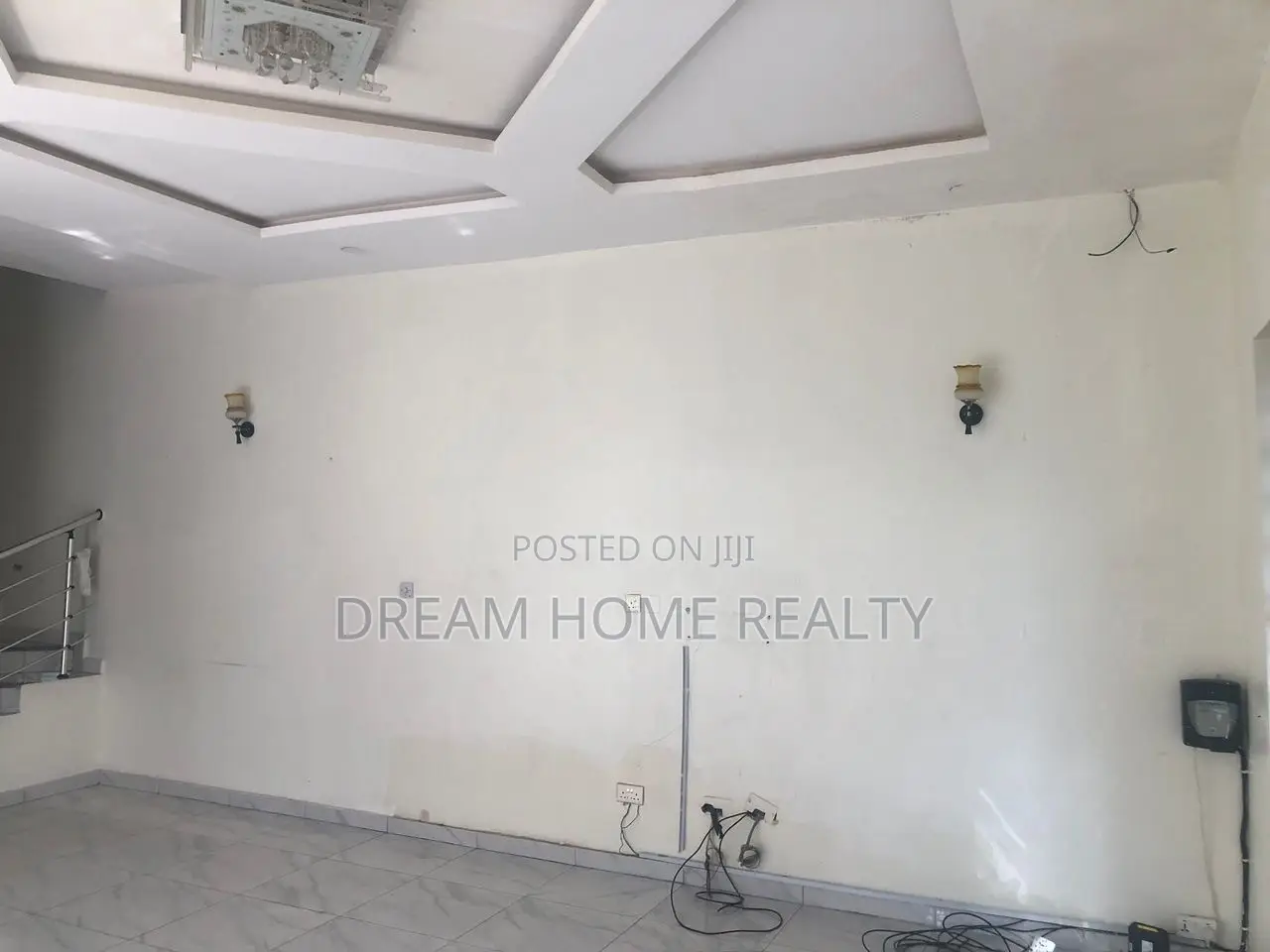 4bdrm Duplex in Ikota for rent in Ikota