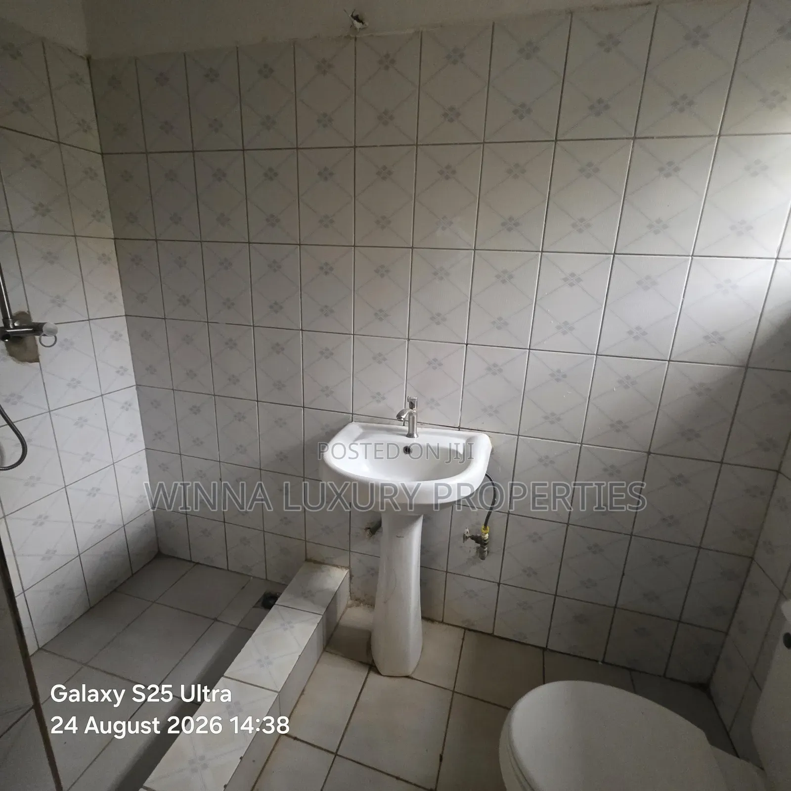 2bdrm Bungalow in Fha Lugbe for rent in Lugbe District