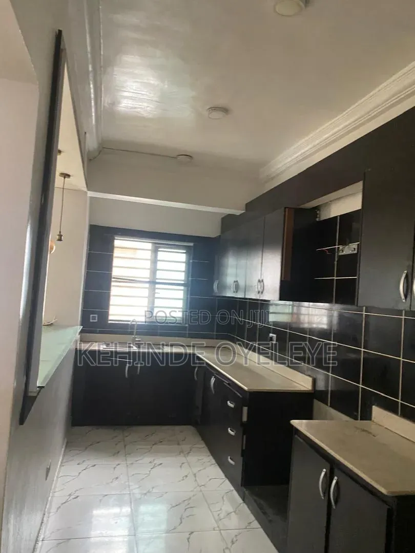 2bdrm Block of Flats in Ilasan Apartment for rent in Ilasan