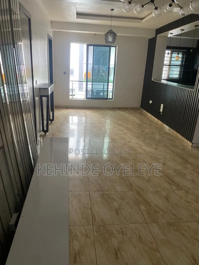 2bdrm Block of Flats in Ilasan Apartment for rent in Ilasan
