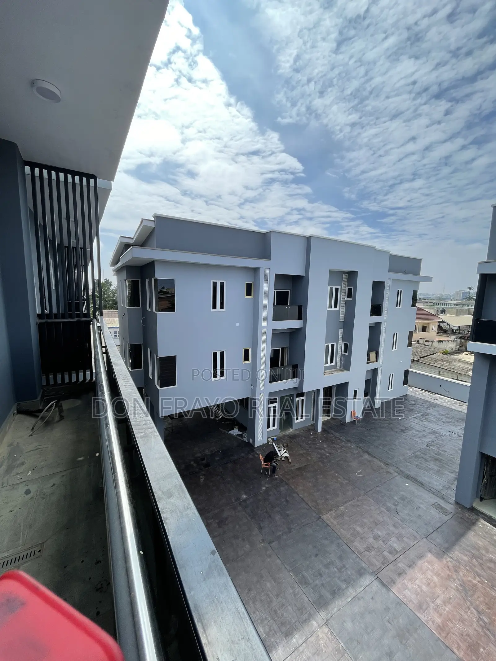 3bdrm Apartment in Old Bodija for sale in Bodija