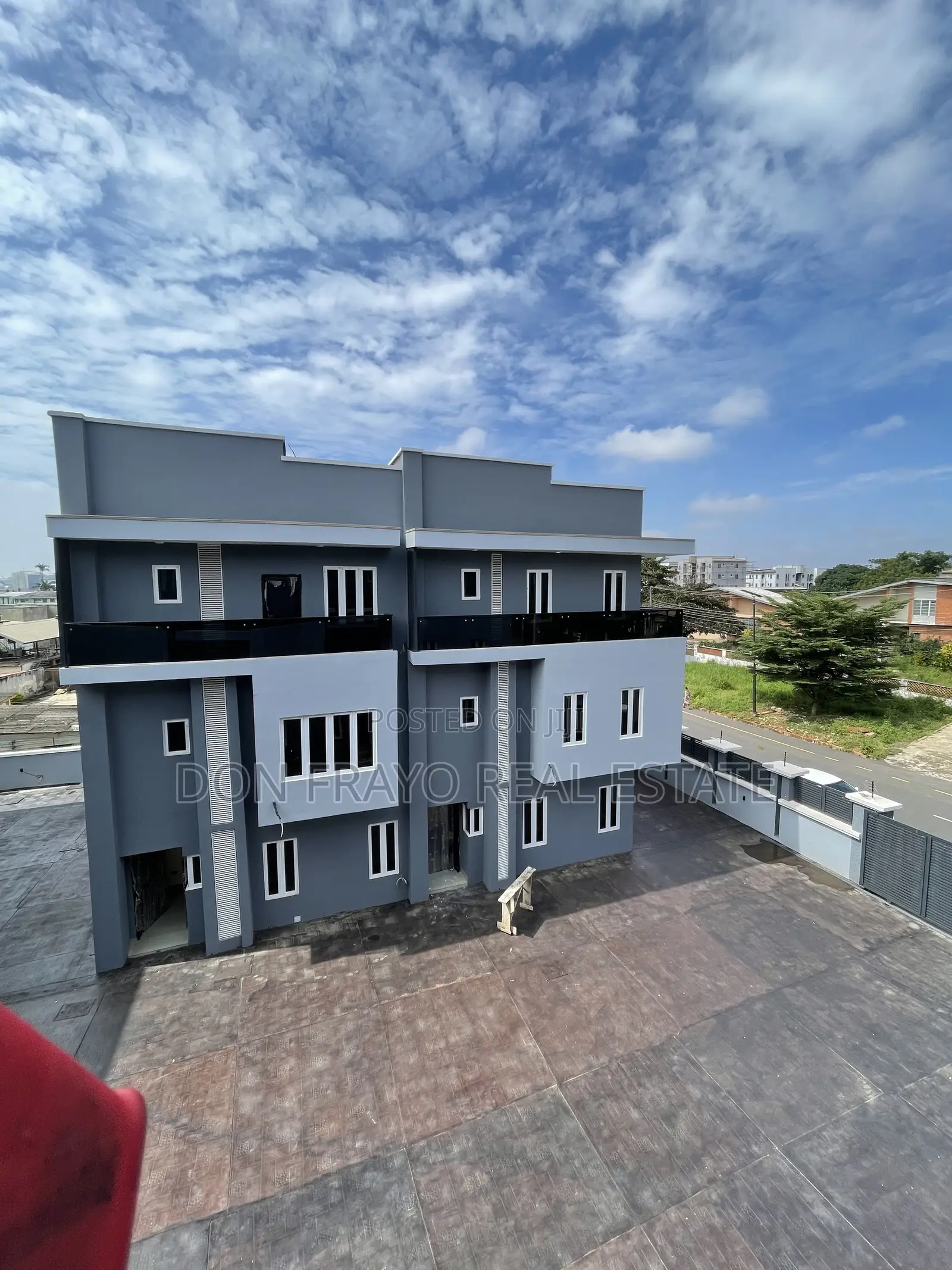 3bdrm Apartment in Old Bodija for sale in Bodija