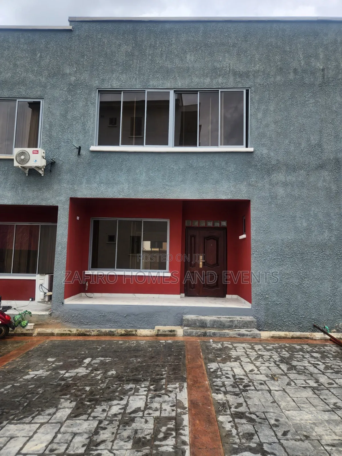 3bdrm Duplex in Off Awolowo Road, for sale in Bodija
