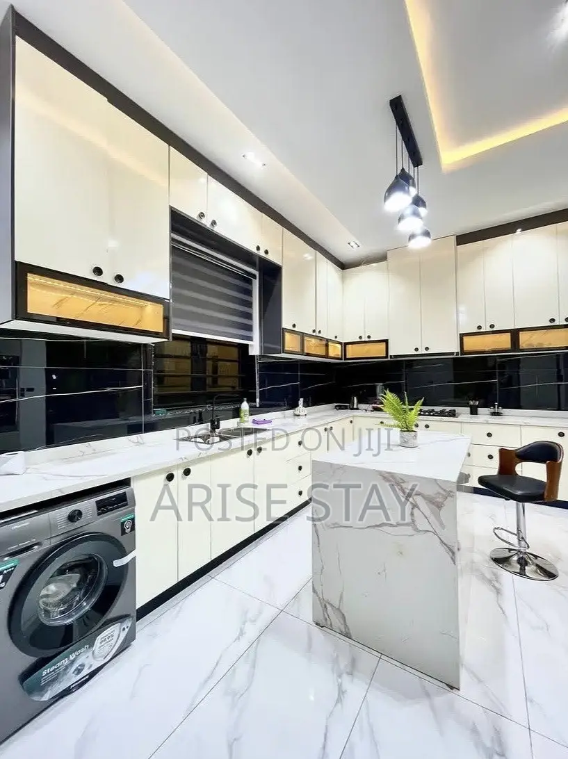 5-Bedroom Furnished Duplex With Pool Ps5 | Orchid Road in Lekki