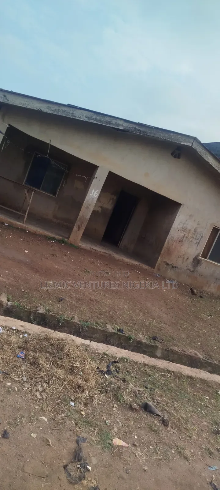 2bdrm Bungalow in Agric Rd, Igando / Ikotun/Igando for sale in Igando / Ikotun/Igando