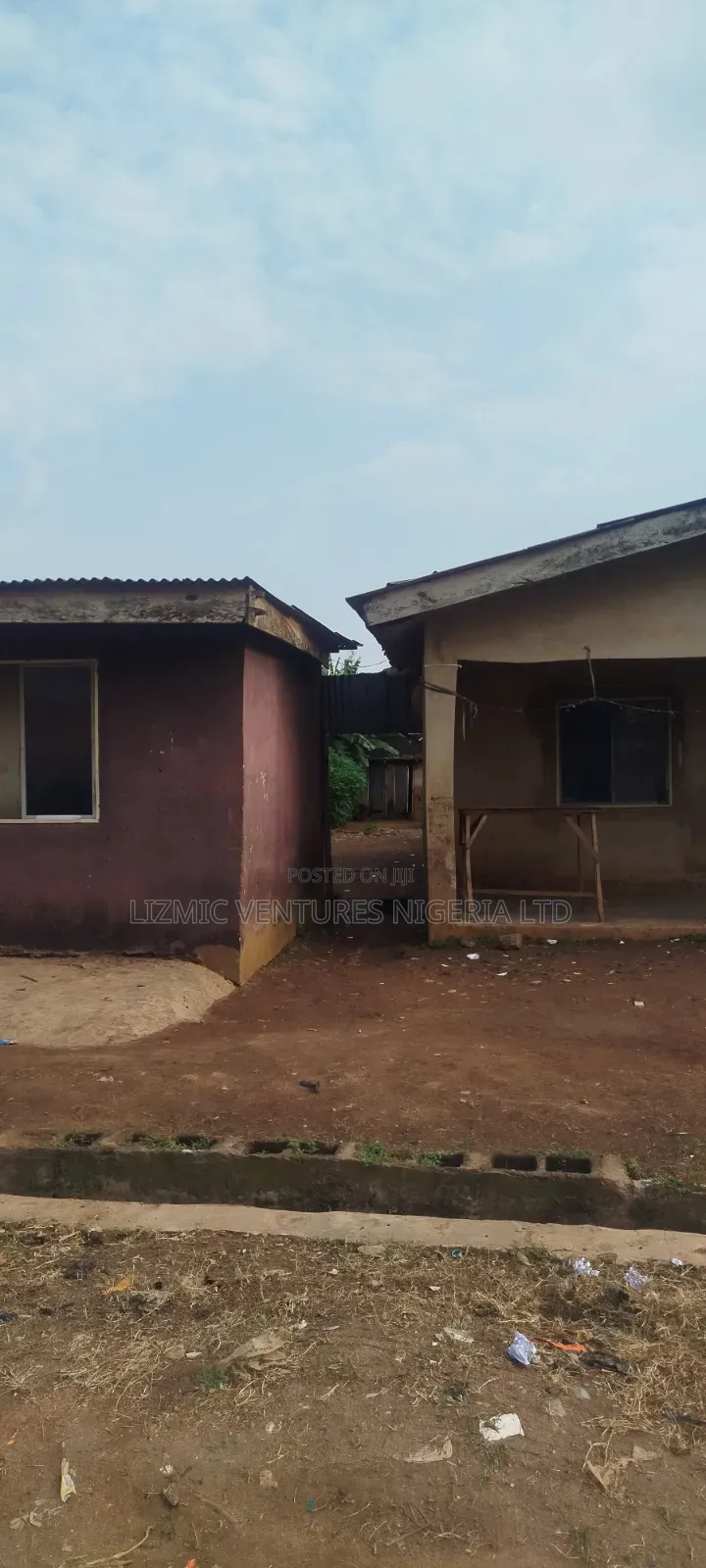 2bdrm Bungalow in Agric Rd, Igando / Ikotun/Igando for sale in Igando / Ikotun/Igando