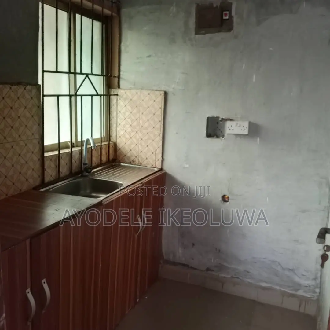 3bdrm House in Agric Road, Egan for rent in Egan