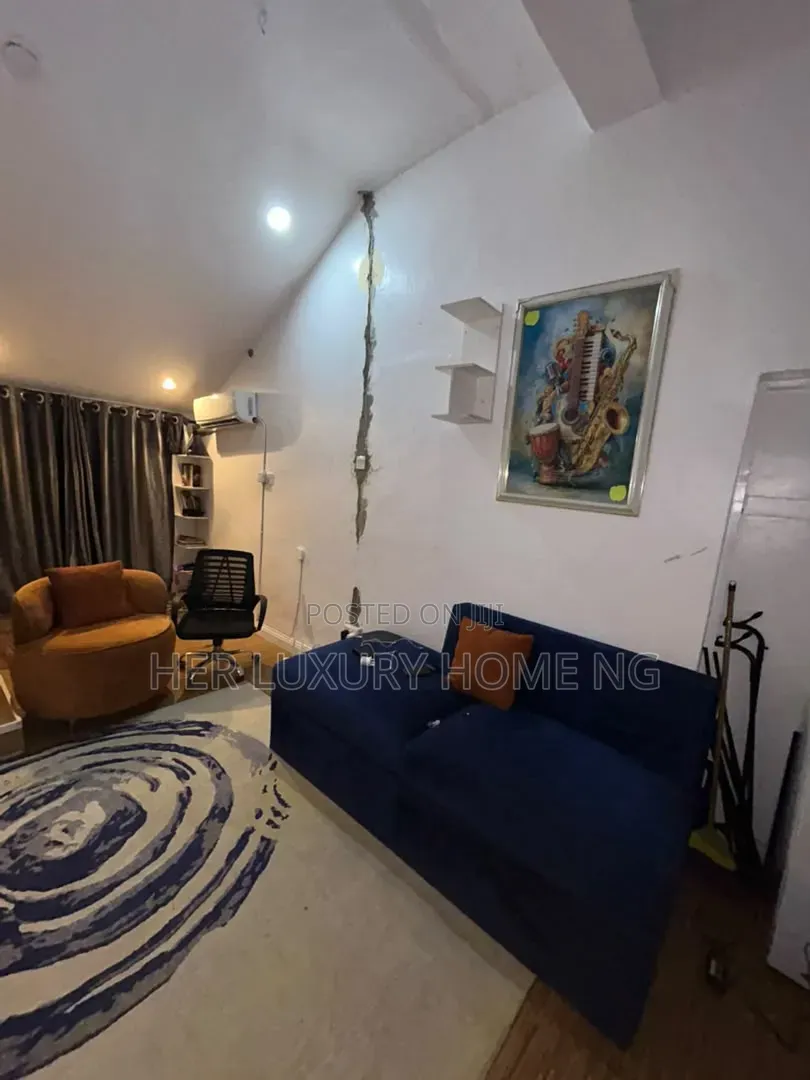 Furnished Mini Flat in Ikota Villa Estate for rent in Ikota