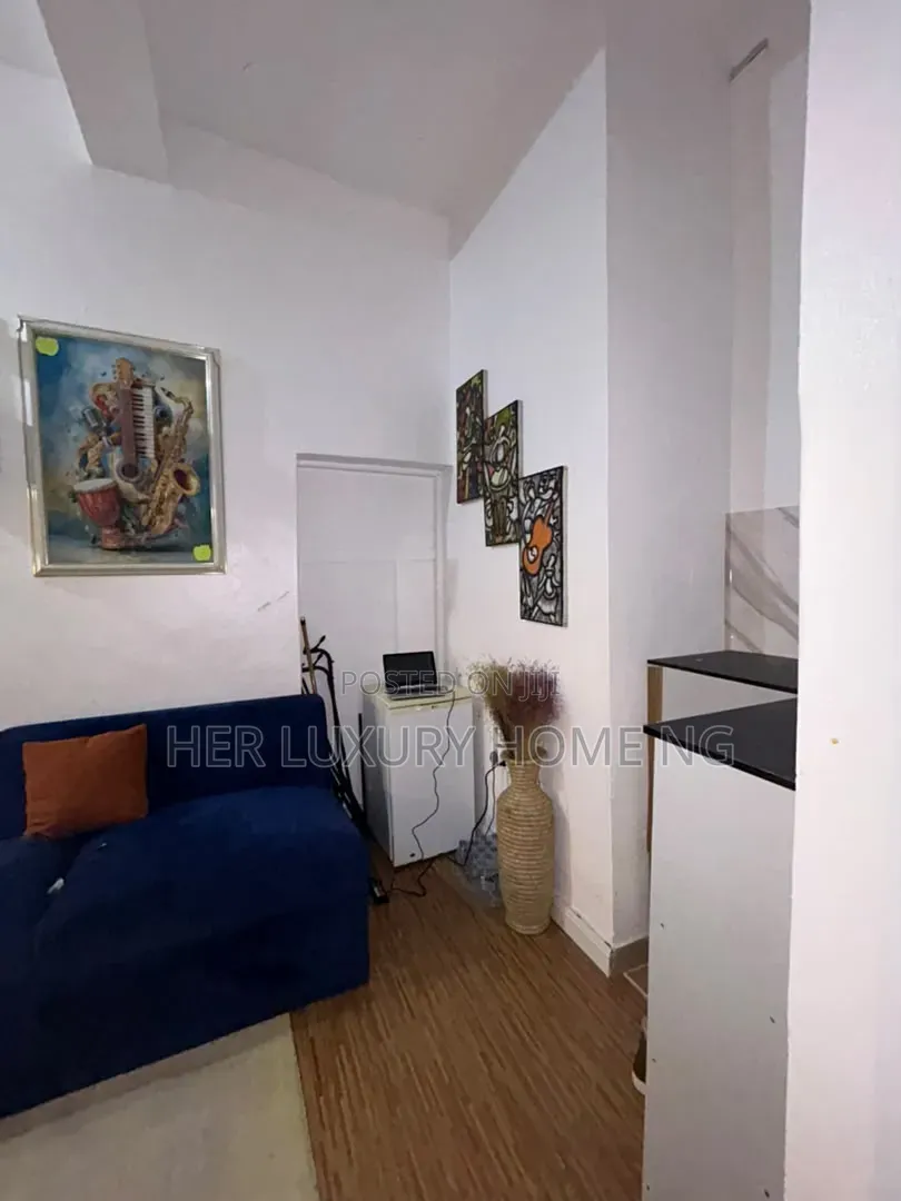 Furnished Mini Flat in Ikota Villa Estate for rent in Ikota