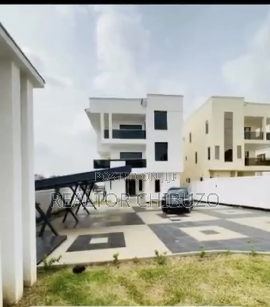 Furnished 7bdrm Duplex in Abuja Top Realty, Guzape District for sale in Guzape District
