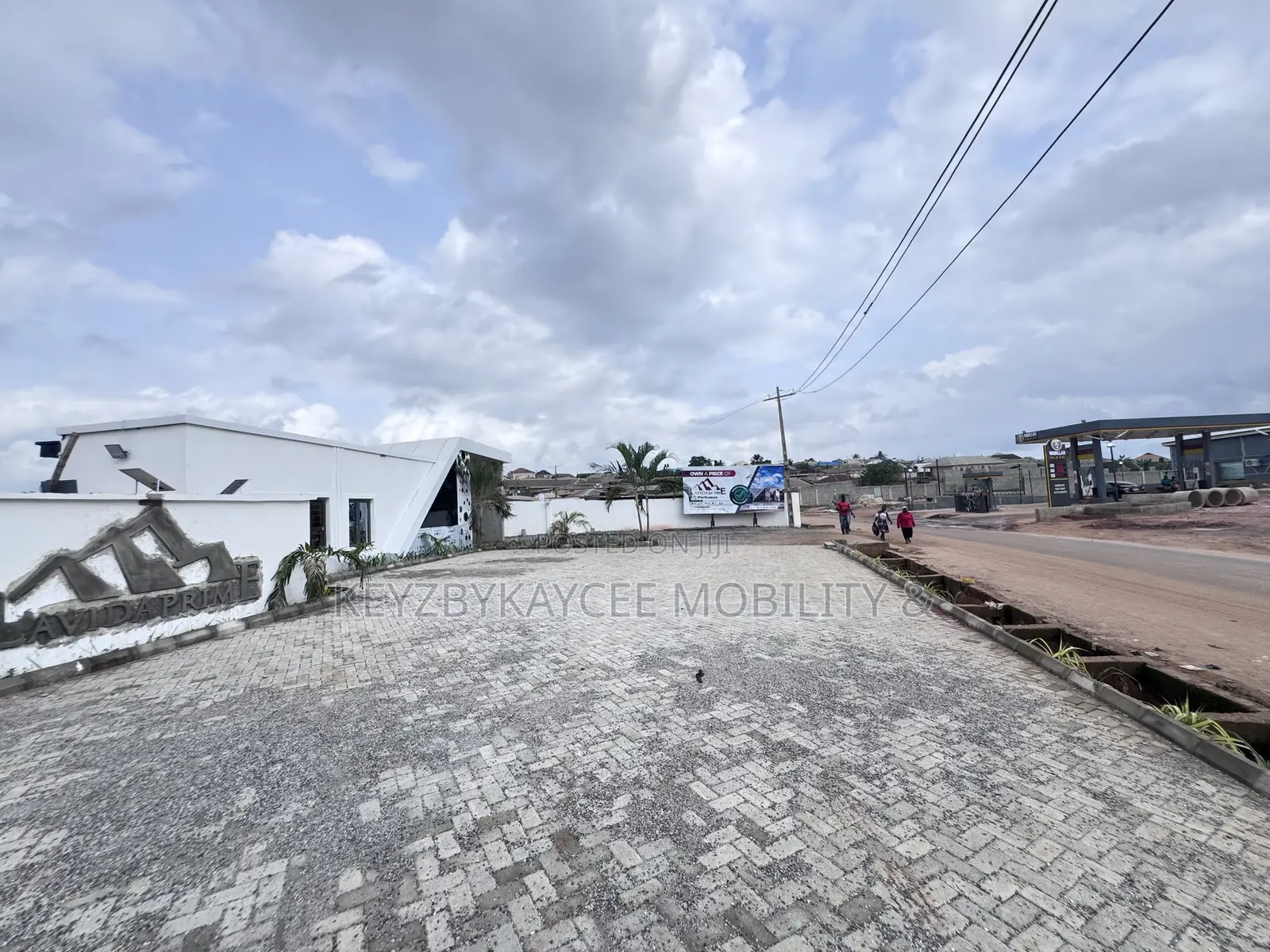Prime Land for Sale in an Already Habited Community in Ipaja Road