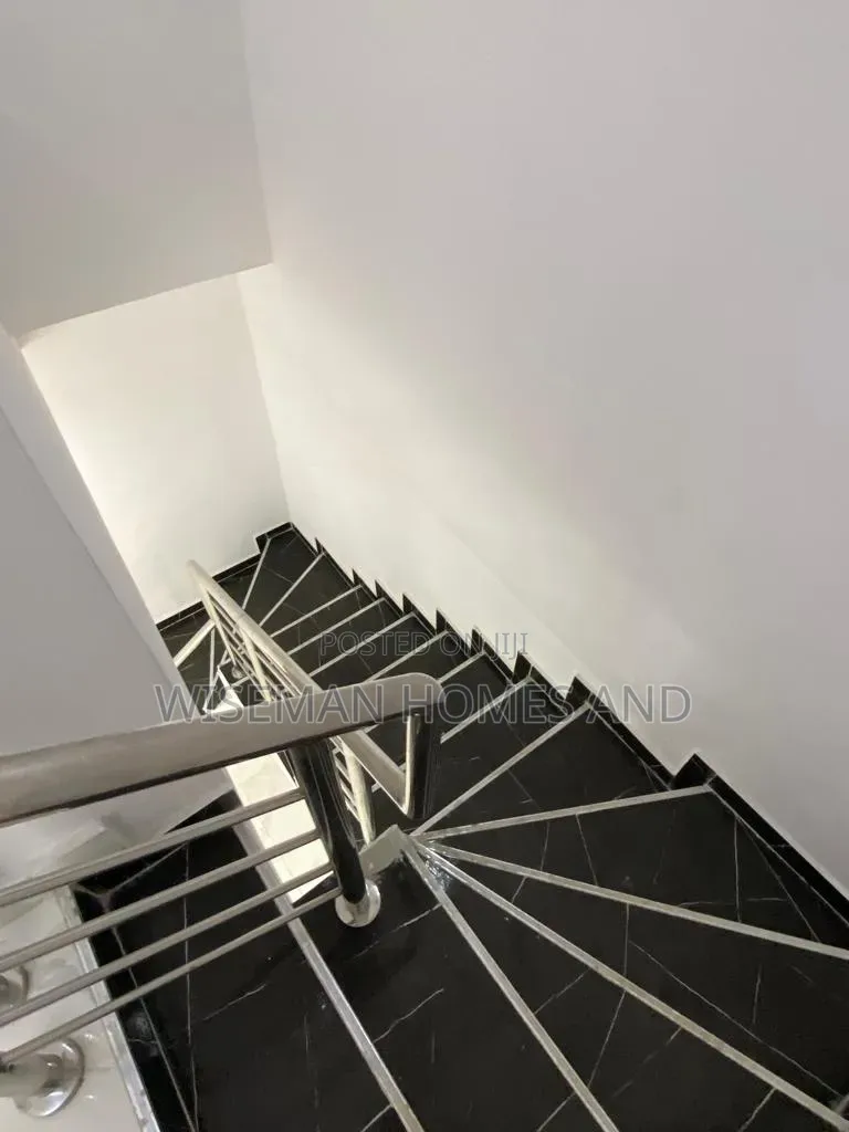 3bdrm Duplex in Ikota Lekki Eti-Osa for rent in Ikota