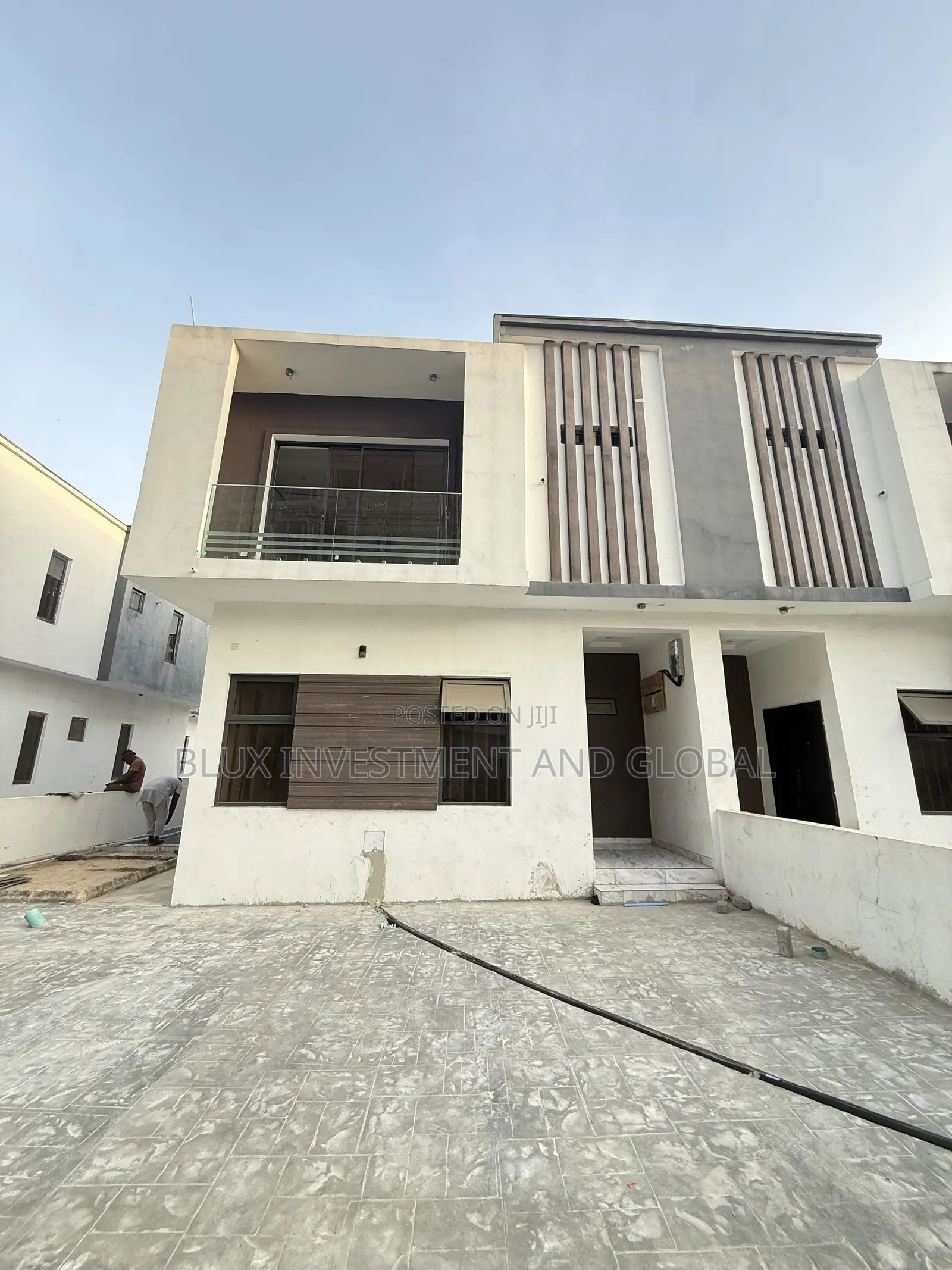 4bdrm Duplex in Off Spg Road Ologolo, Igbo-efon for sale in Igbo-efon