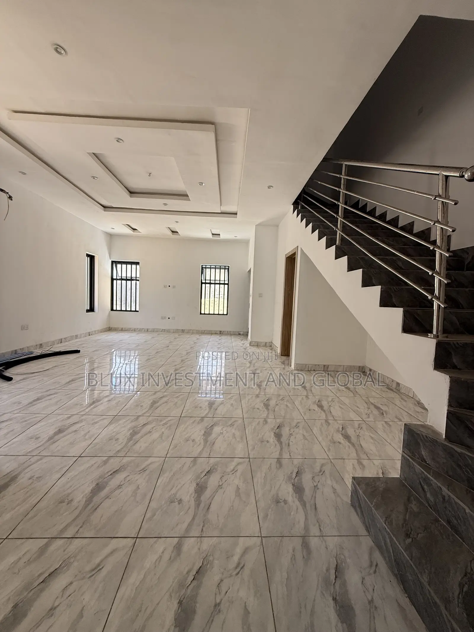 4bdrm Duplex in Off Spg Road Ologolo, Igbo-efon for sale in Igbo-efon