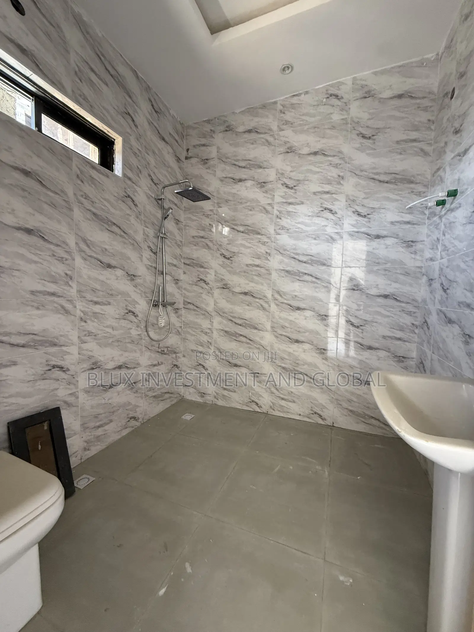 4bdrm Duplex in Off Spg Road Ologolo, Igbo-efon for sale in Igbo-efon