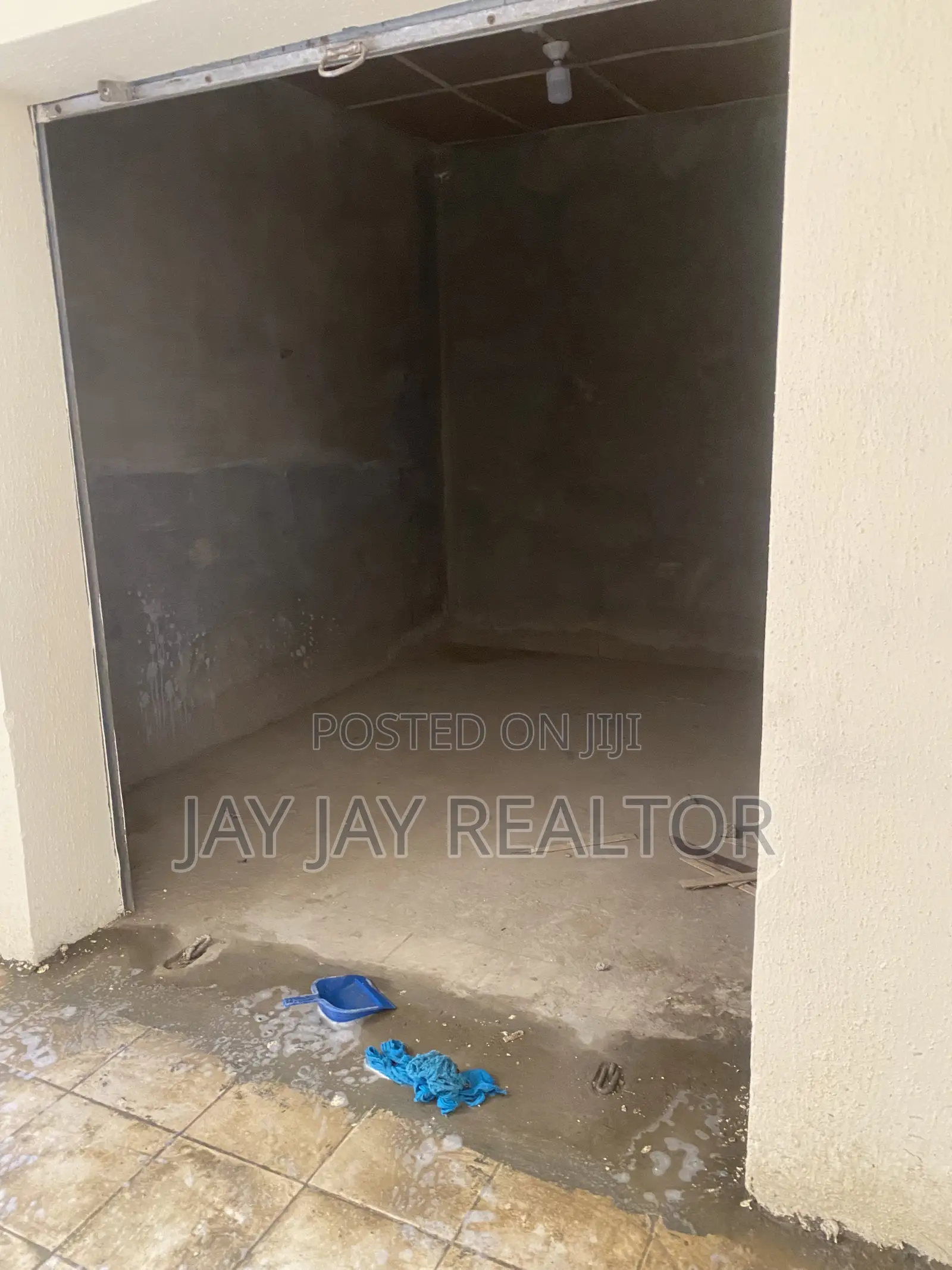 Shop for Rent in Garki 2