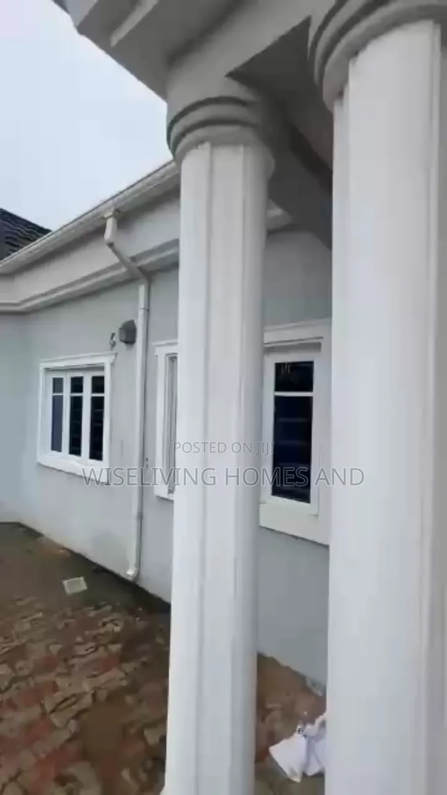 3bdrm Block of Flats in Oke Afa, Lagos for rent in Oke-Afa