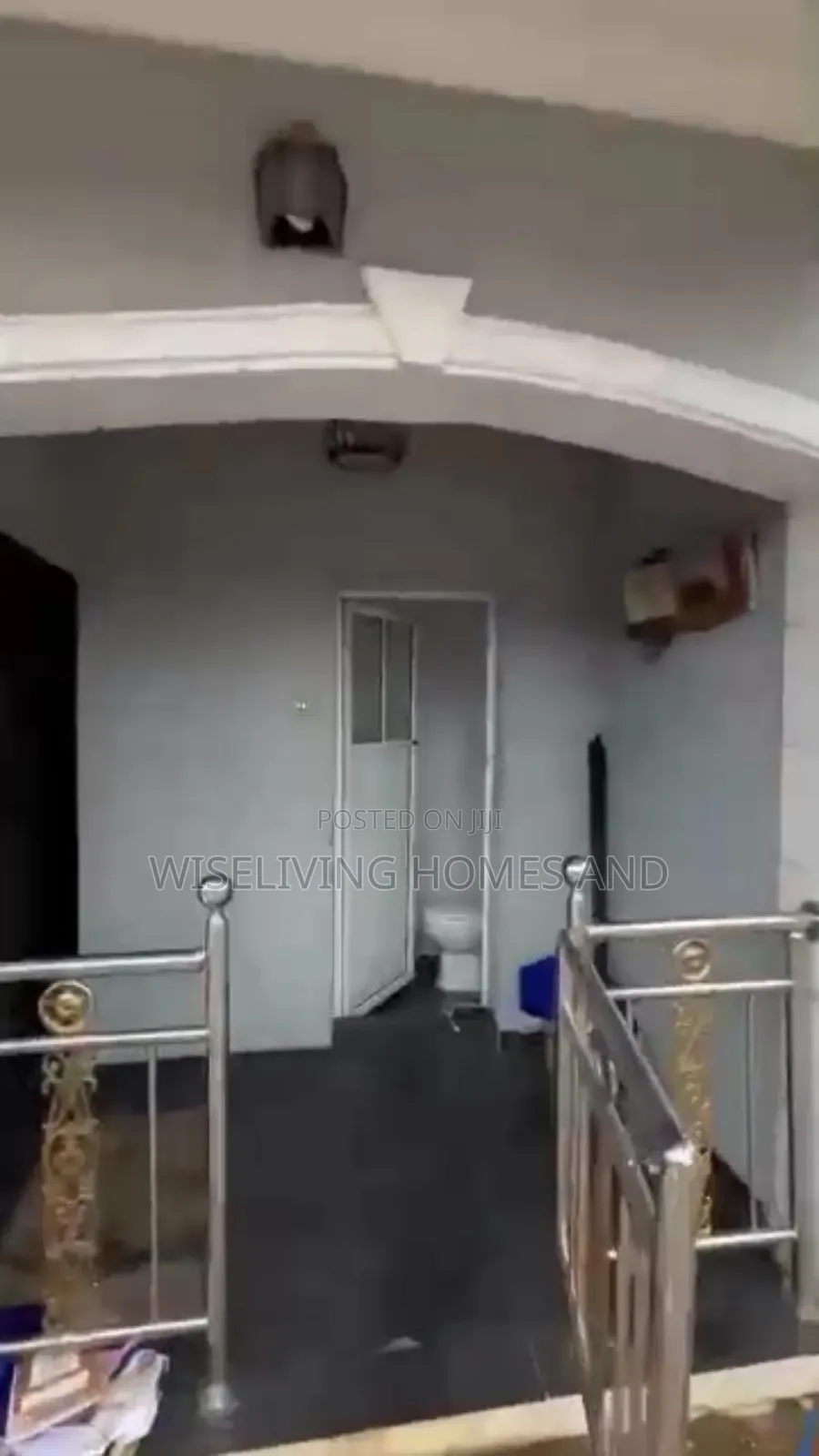3bdrm Block of Flats in Oke Afa, Lagos for rent in Oke-Afa