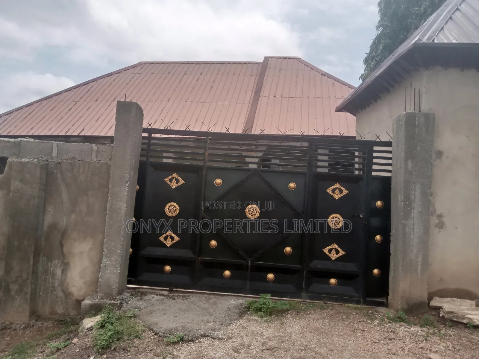 3bdrm House in Onyx Property, Karu-Nasarawa for sale in Karu-Nasarawa