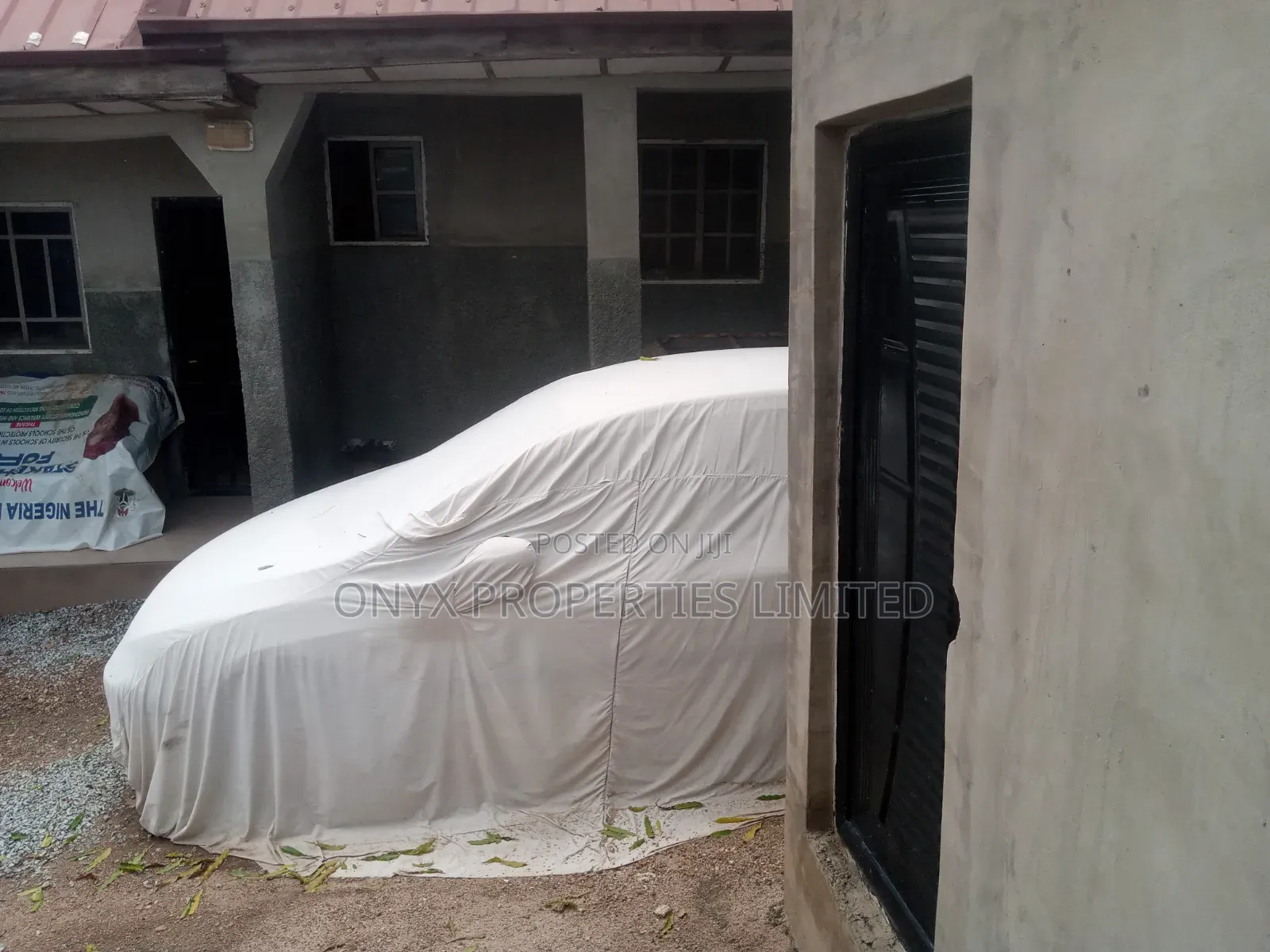 3bdrm House in Onyx Property, Karu-Nasarawa for sale in Karu-Nasarawa