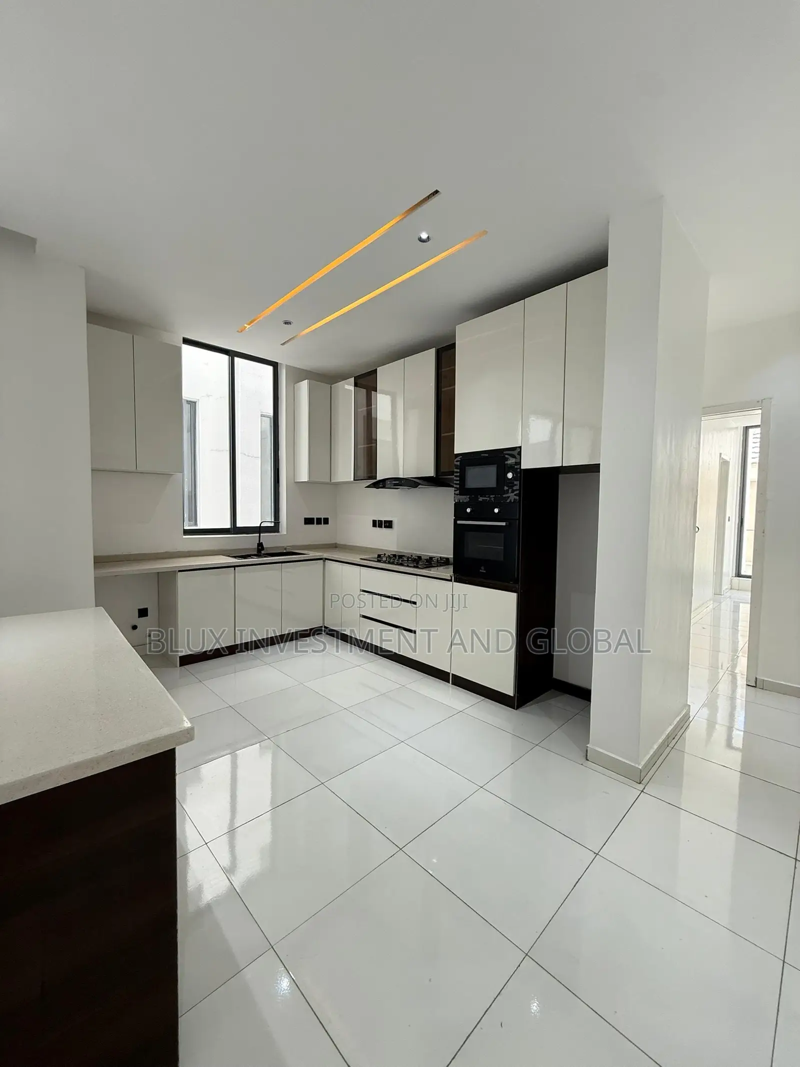 2bdrm Apartment in Vi Extension for sale in Victoria Island Extension