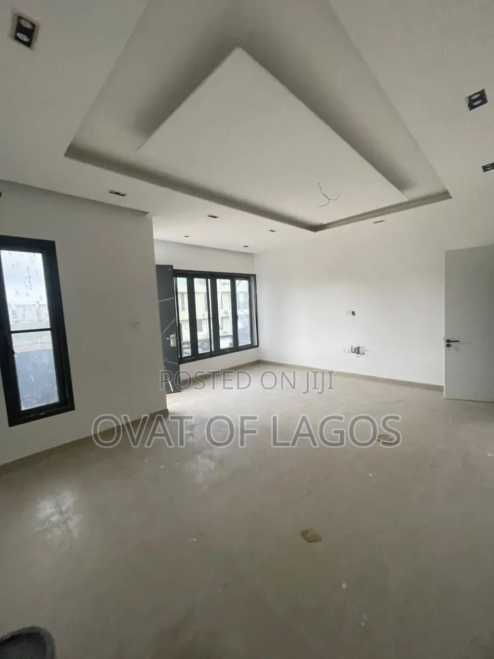 4bdrm Duplex in Lekki Phase 1 for sale in Lekki Phase 1