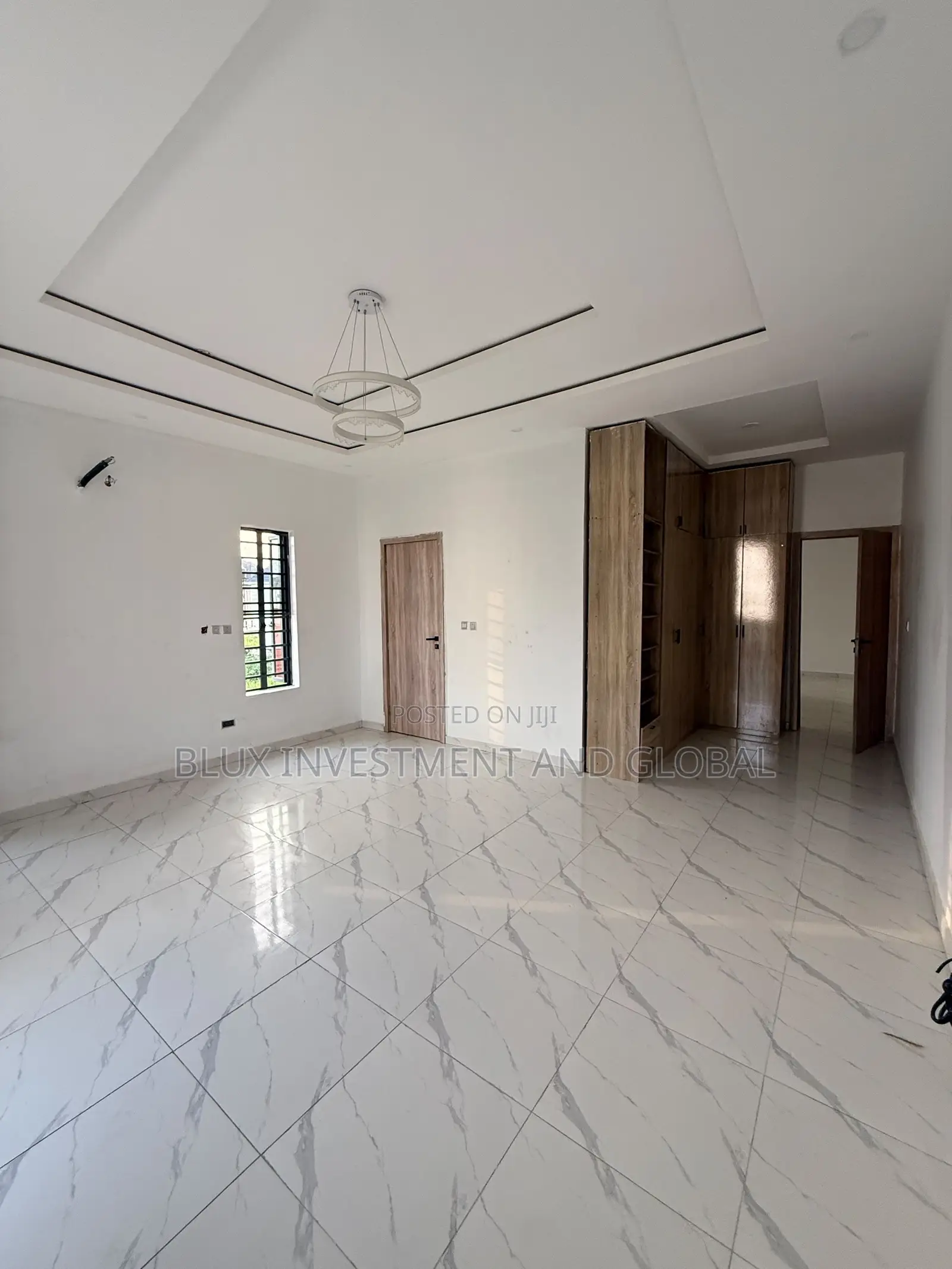 4bdrm Duplex in Lekki County Ikota for sale in Ikota