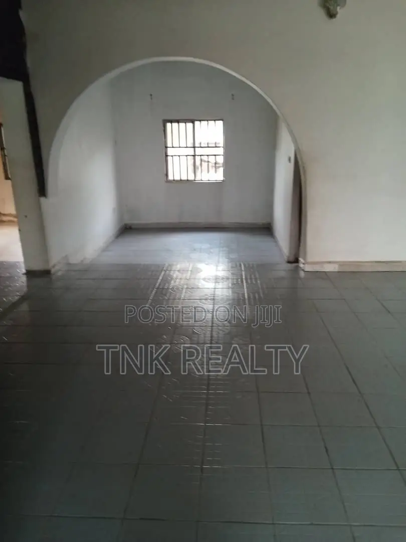 2Bedroom Bungalow in Mararaba