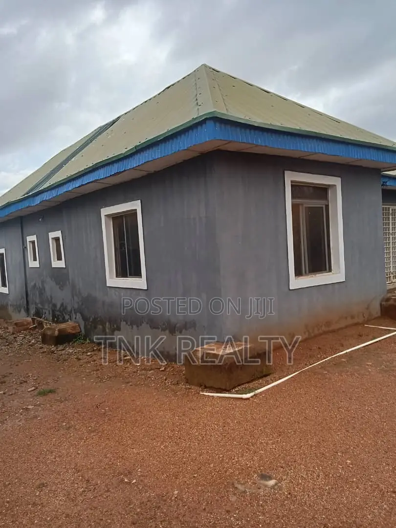 2Bedroom Bungalow in Mararaba