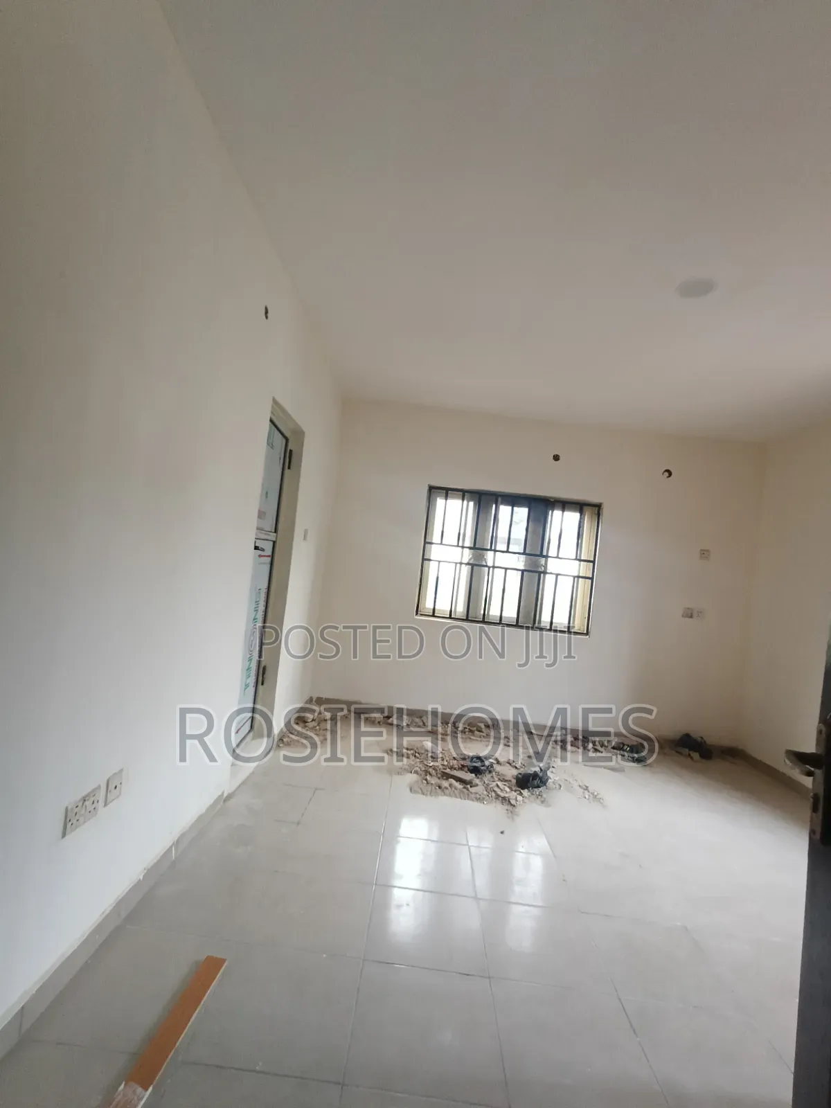 3bdrm Block of Flats in Adeba, Lakowe for rent in Lakowe