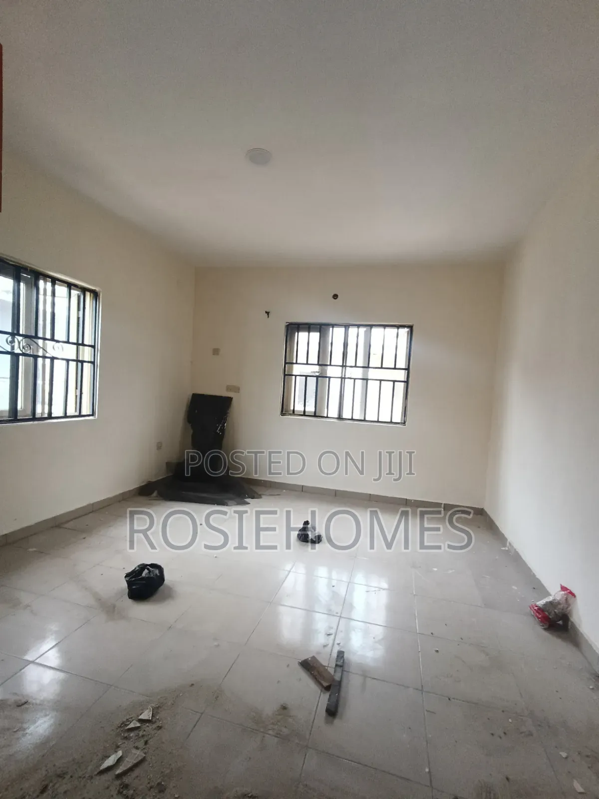 3bdrm Block of Flats in Adeba, Lakowe for rent in Lakowe