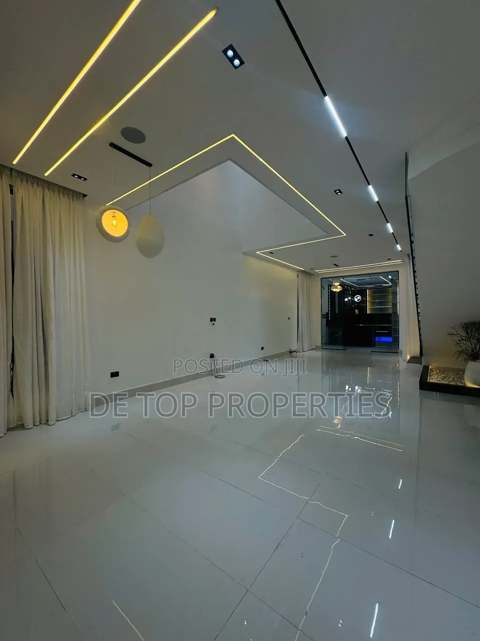Furnished 4bdrm Duplex in Orchid Road, Lekki Phase 1 for rent in Lekki Phase 1