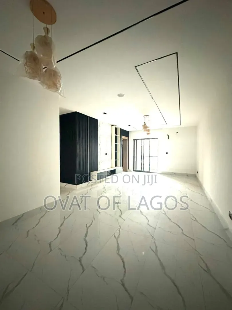 2bdrm Apartment in Lekki Phase 1 for sale in Lekki Phase 1
