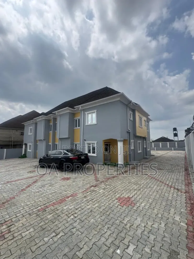 4bdrm Duplex in Kolapo Ishola Gra for rent in Ibadan