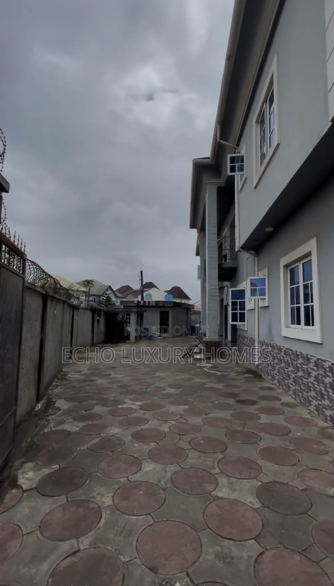 Furnished 3bdrm Apartment in Apple Junction for sale in Apple Junction