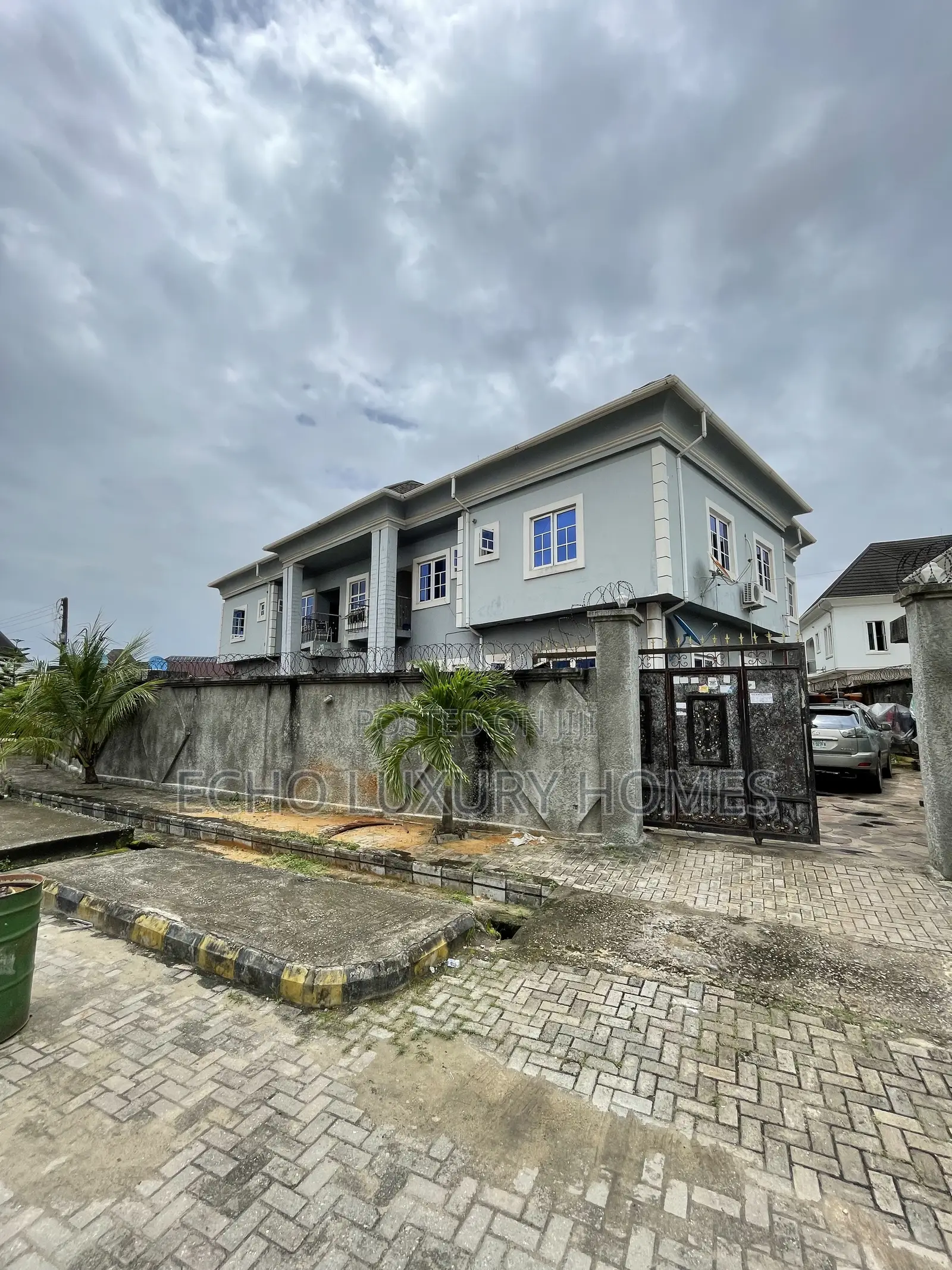 Furnished 3bdrm Apartment in Apple Junction for sale in Apple Junction