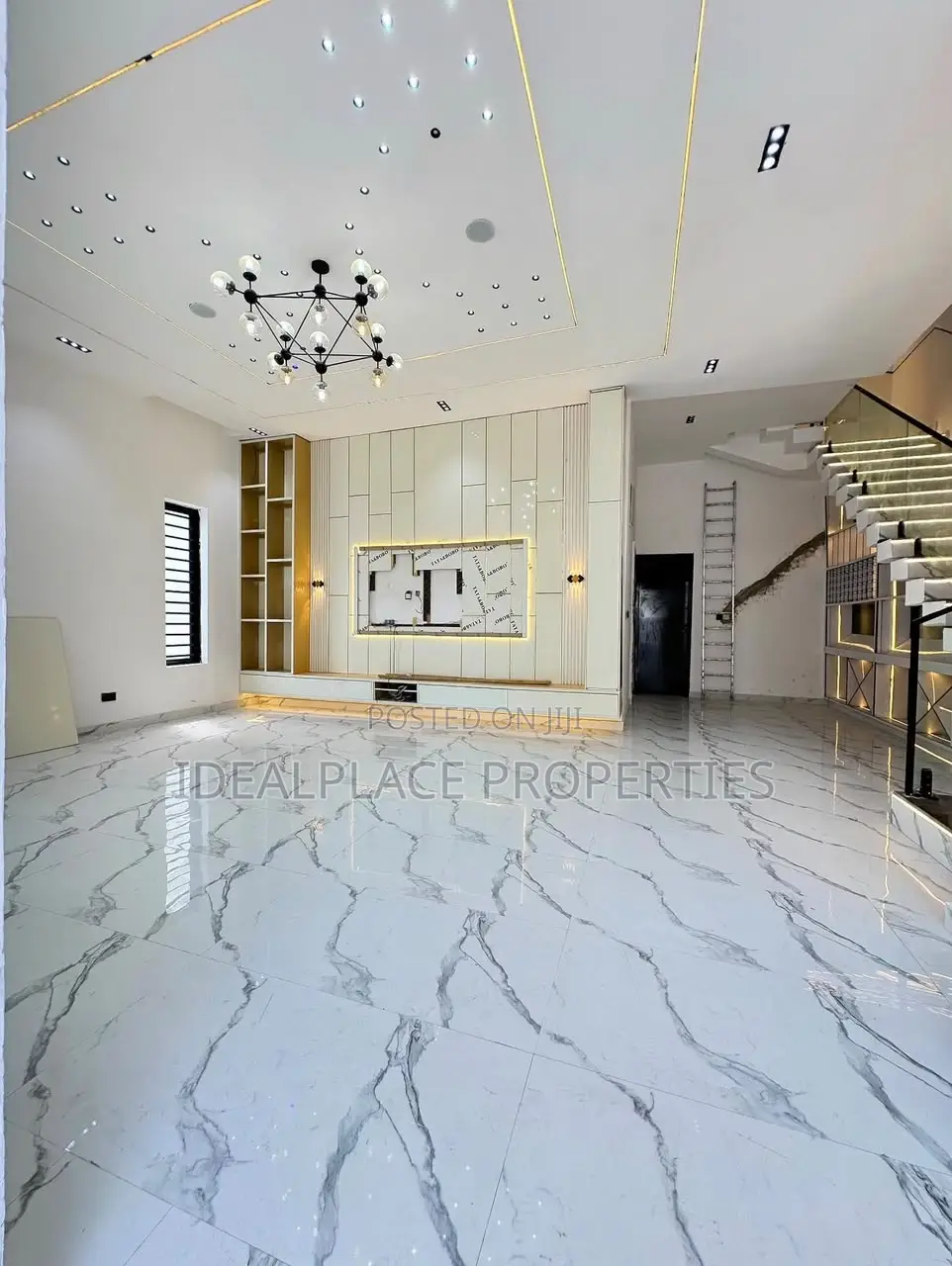 5bdrm Duplex in Lekki for sale in Lekki