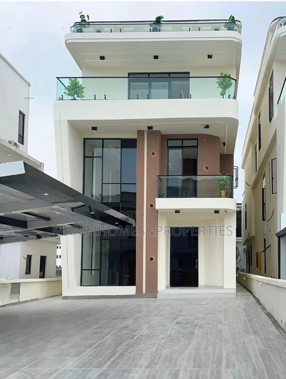 5bdrm Duplex in Lekki for sale in Lekki