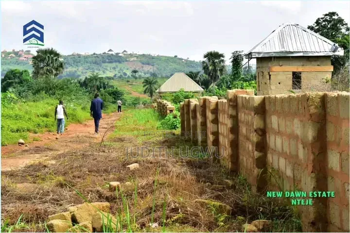 Land 50/100 in Enugu