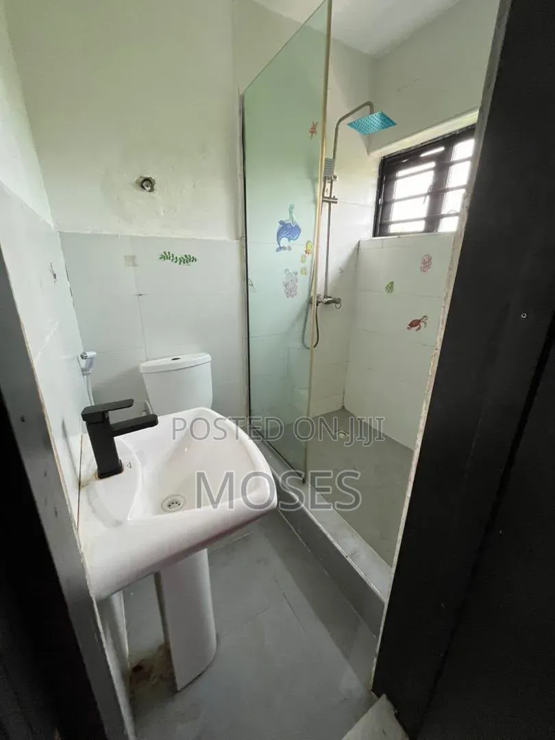 Furnished 4bdrm Duplex in Secured Estate, Off Lekki-Epe Expressway in Off Lekki-Epe Expressway
